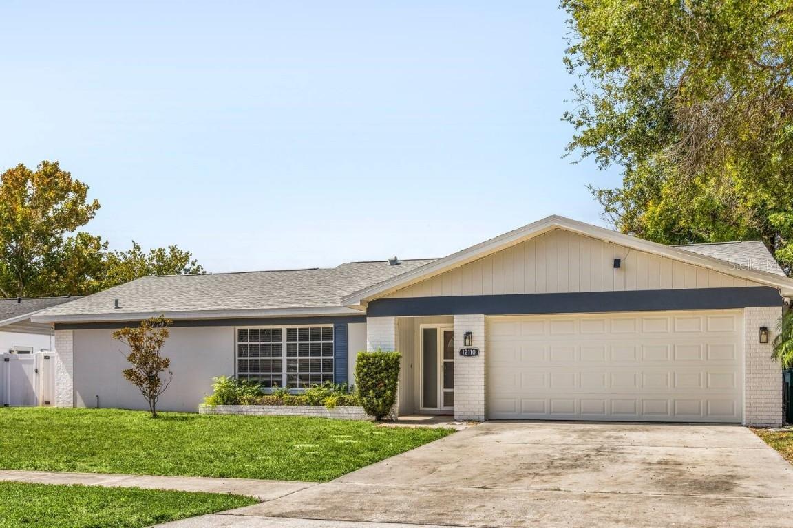 12110 93rd Way, Largo, FL 33773