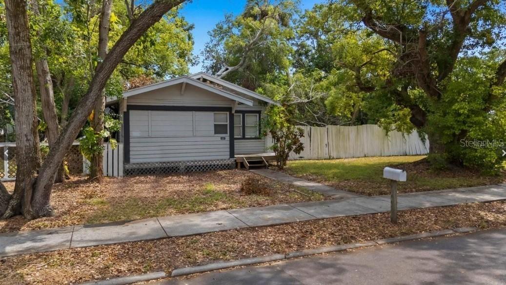 1007 Jones St., Clearwater, FL 33755