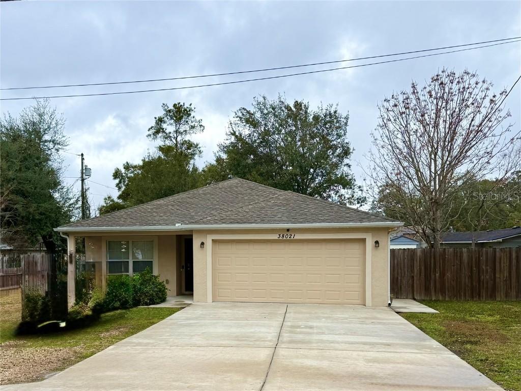 38021 10 Th Ave, Zephyrhills, FL 33542