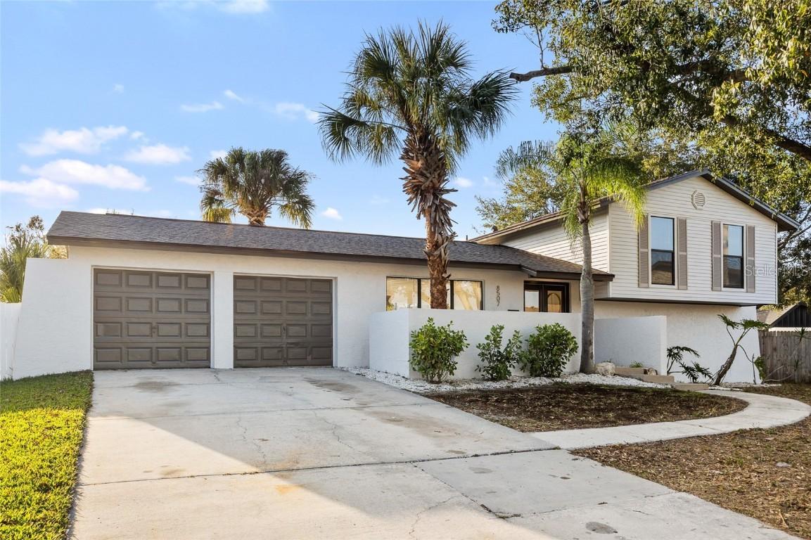 8507 Wooddale Ct., Tampa, FL 33615
