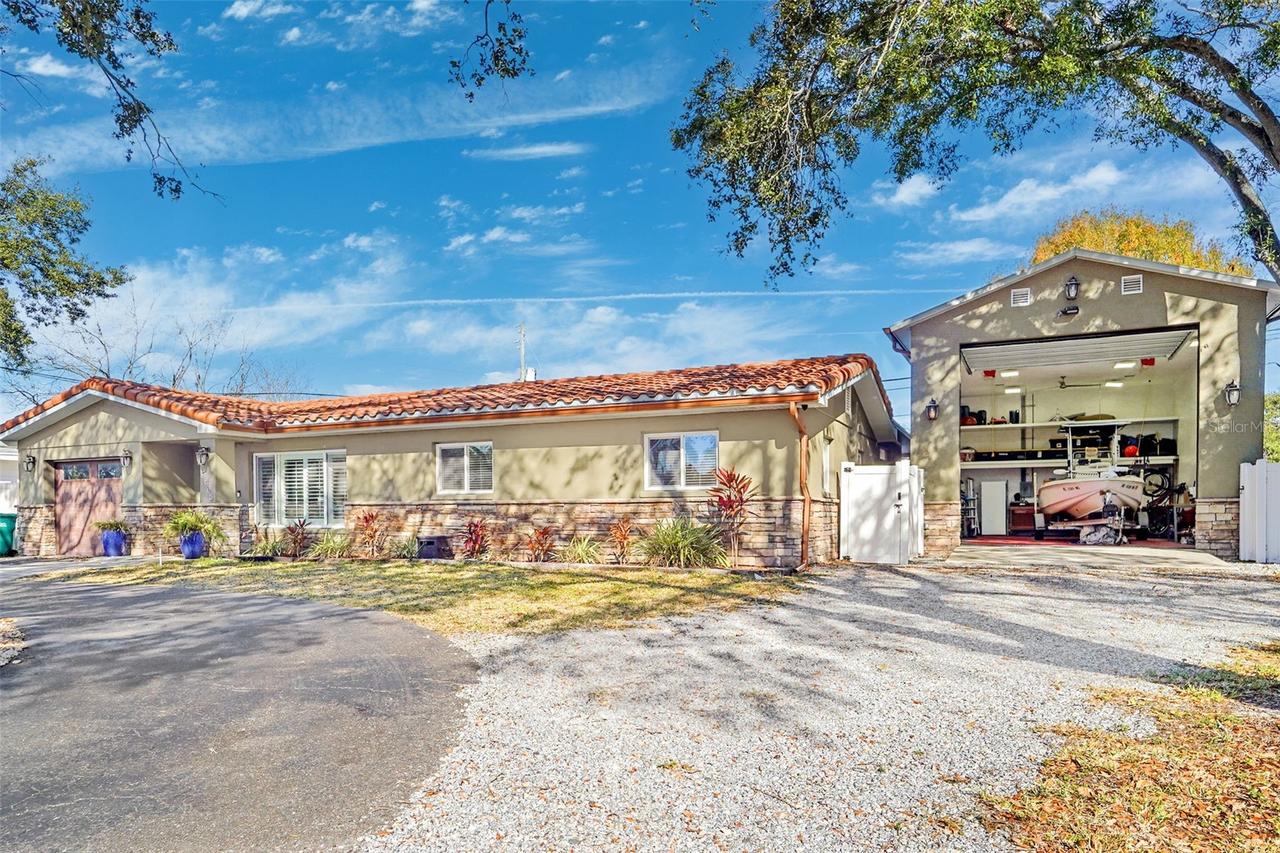 3595 Floral Dr., Largo, FL 33771