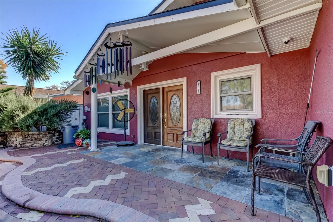 1821 Driftwood Cir., Oldsmar, FL 34677