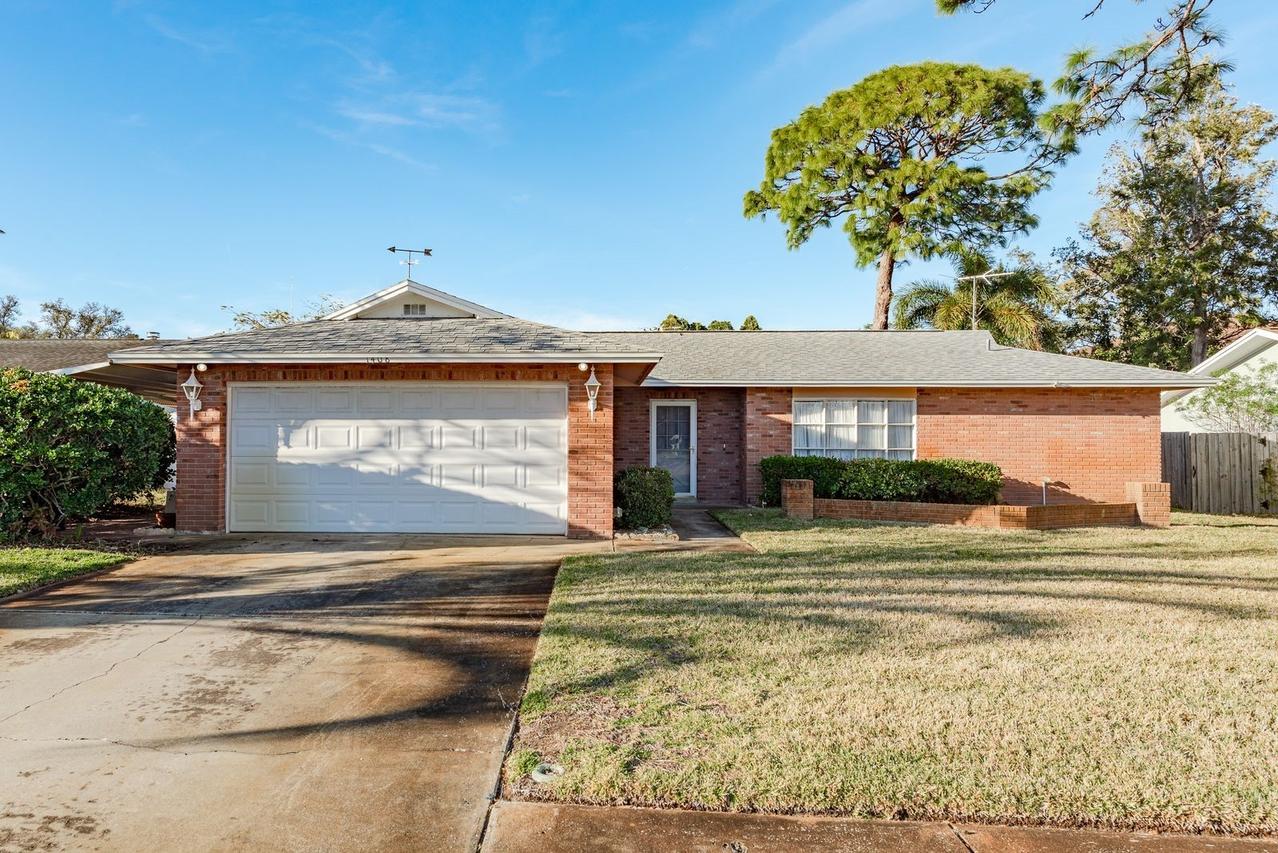 1408 Garden Ave., Tarpon Springs, FL 34689
