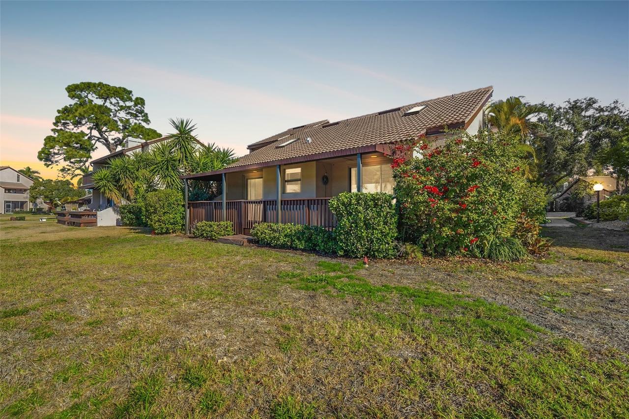 1310 Pelican Creek Crossing, St Petersburg, FL 33707