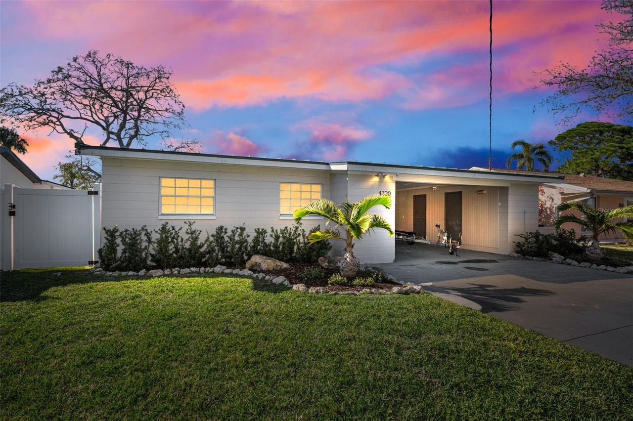 4320 Huntington St., St Petersburg, FL 33703