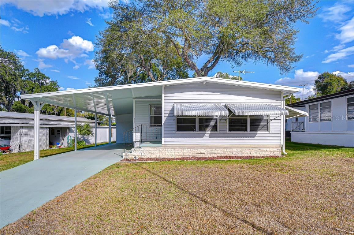 6128 Ridgewood Dr., Zephyrhills, FL 33542