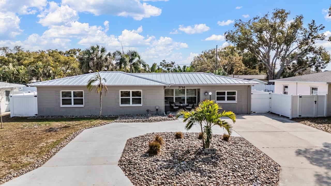 3766 24th Ave., St Petersburg, FL 33713