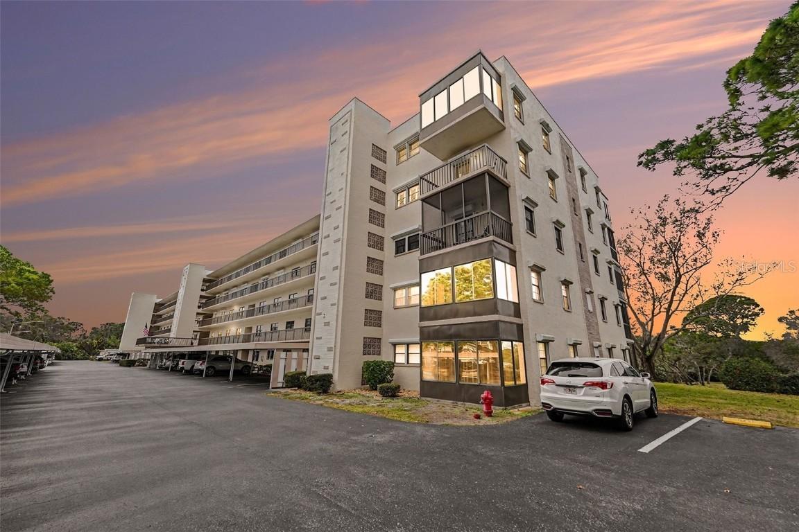 8198 Terrace Garden Dr. #411, St Petersburg, FL 33709