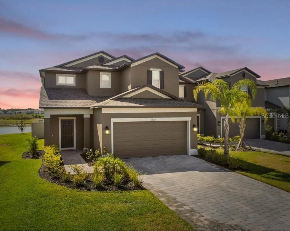 2882 Autumn Rock Dr., Zephyrhills, FL 33540