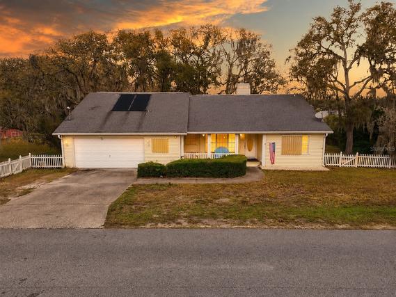 New Homes with In-ground Swimming Pools in Moon Lake Estates: January 25th to January 31st