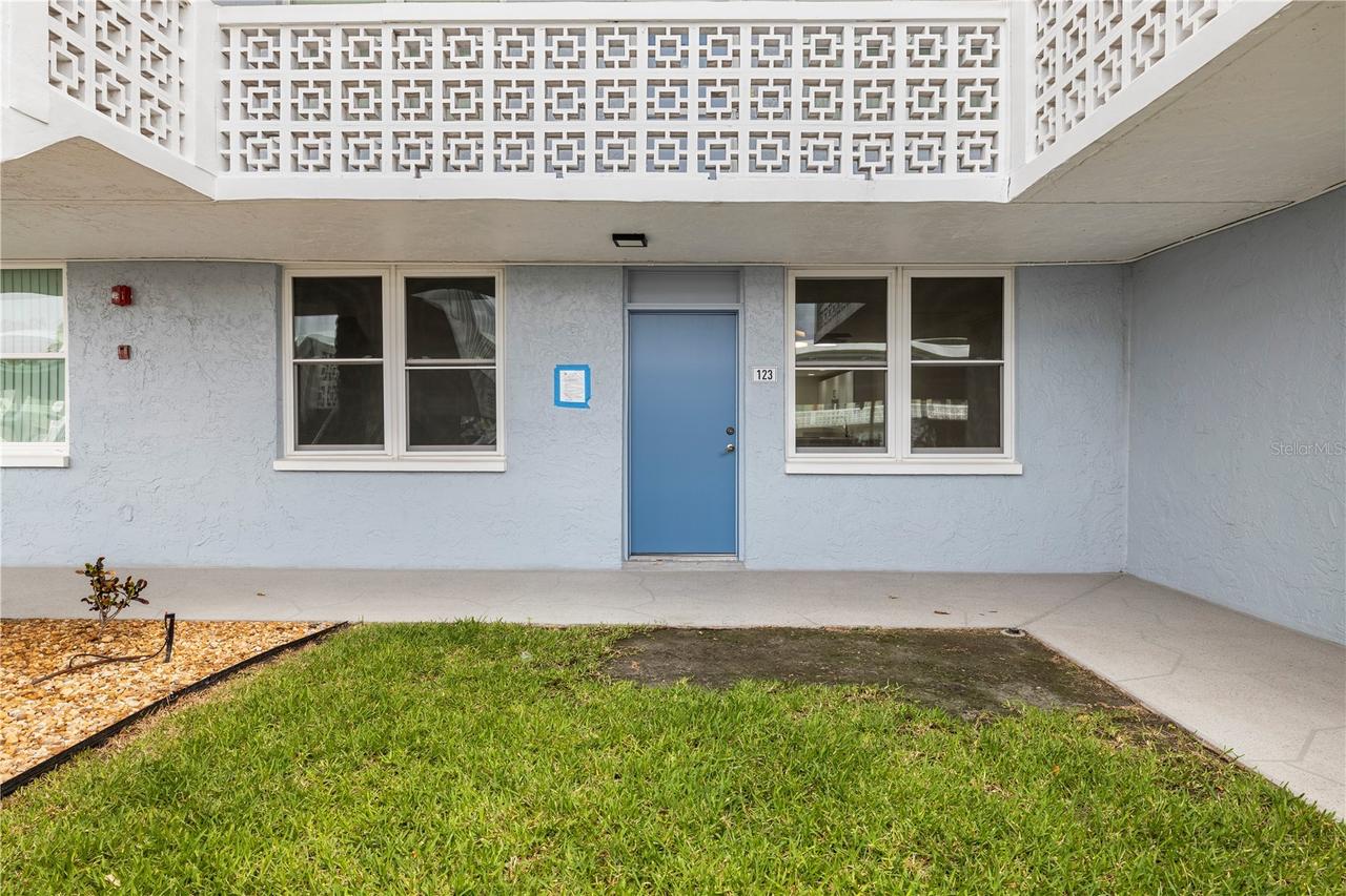 4715 Bay St. #123, St Petersburg, FL 33703
