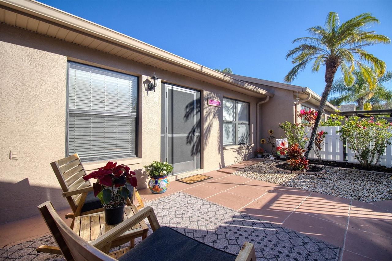 3177 Charter Club Dr. #B, Tarpon Springs, FL 34688