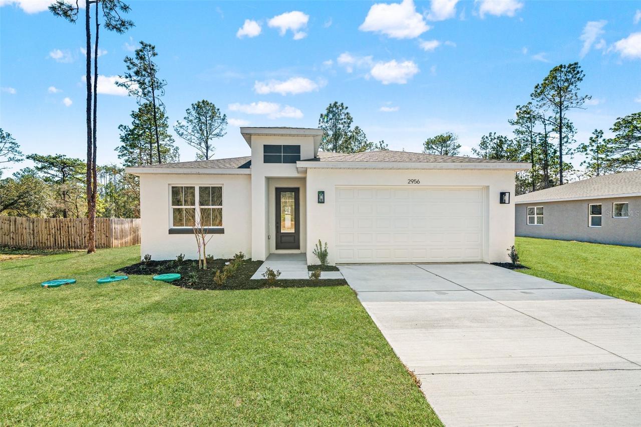 2978 W Higgins Pl., Dunnellon, FL 34433