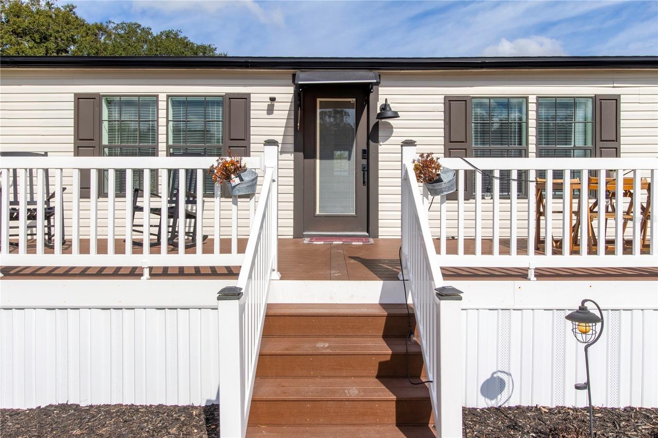 1306 Union Pacific Dr., Plant City, FL 33566