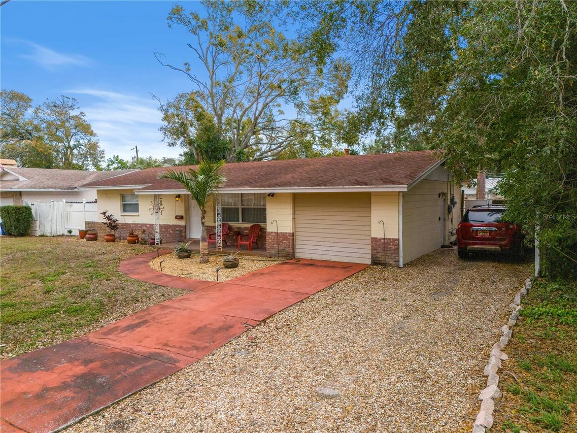 6946 34th Ave., St Petersburg, FL 33710