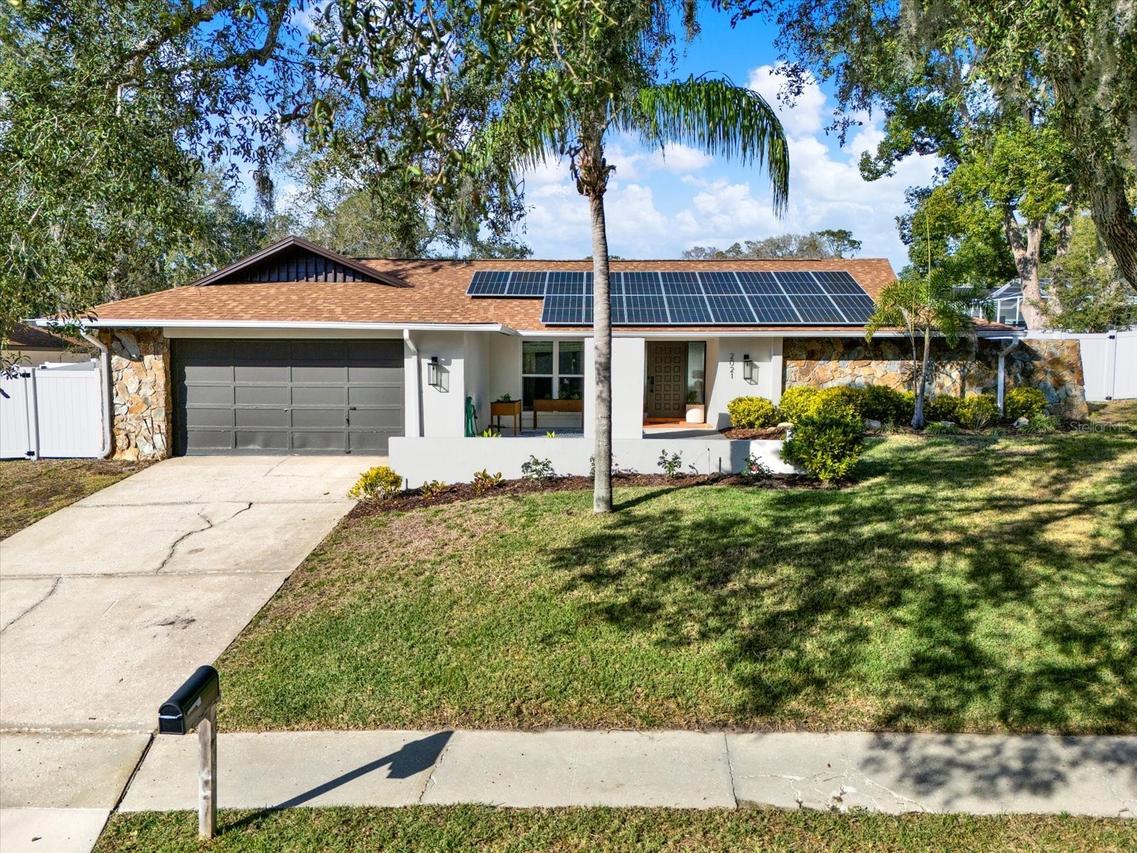 2021 Spanish Pines Dr., Dunedin, FL 34698