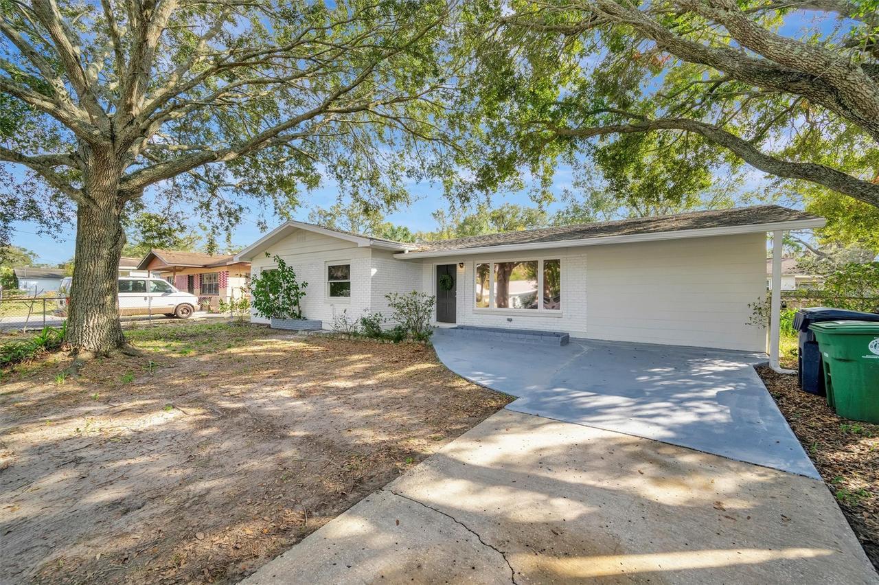 2003 E Hanna Ave., Tampa, FL 33610