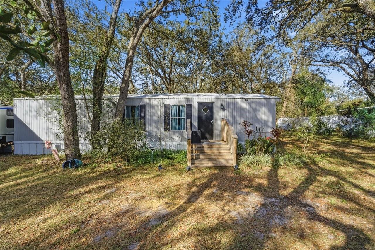 34925 Emily Dr., Dade City, FL 33523