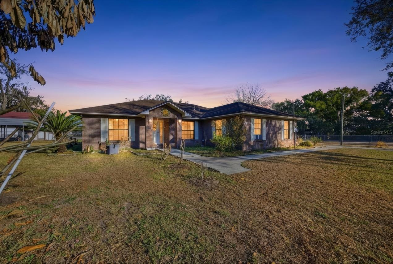 3418 Sam Astin Rd., Plant City, FL 33566