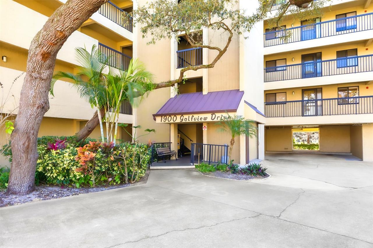 1938 Golfview Dr., Tarpon Springs, FL 34689