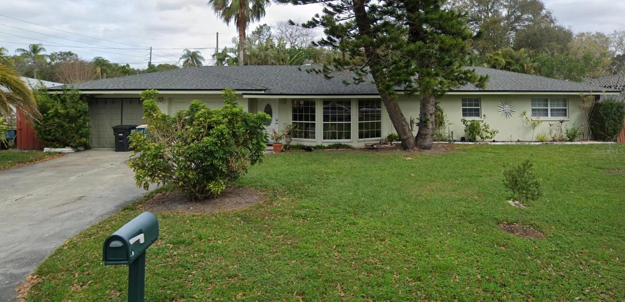 1806 Beverly Cir., Clearwater, FL 33764