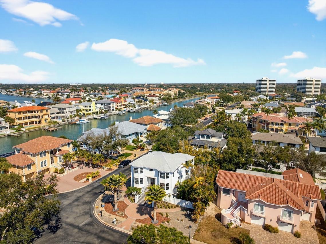 5900 Bayview Cir., Gulfport, FL 33707