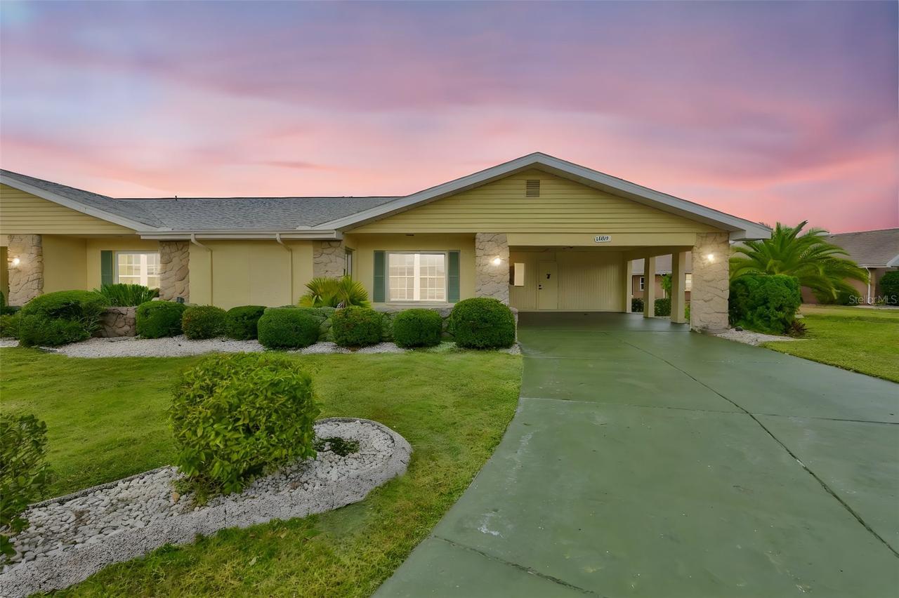 1007 Strawpocket Pl., Sun City Center, FL 33573