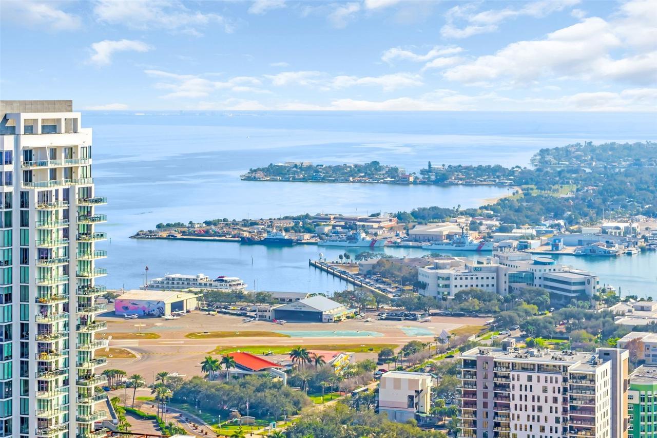 275 1st St. #3703, St Petersburg, FL 33701