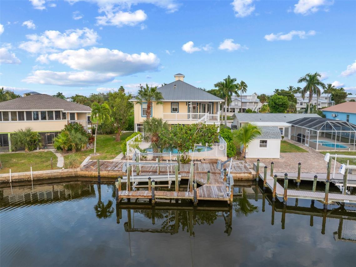 2291 Palm Ave., St James City, FL 33956