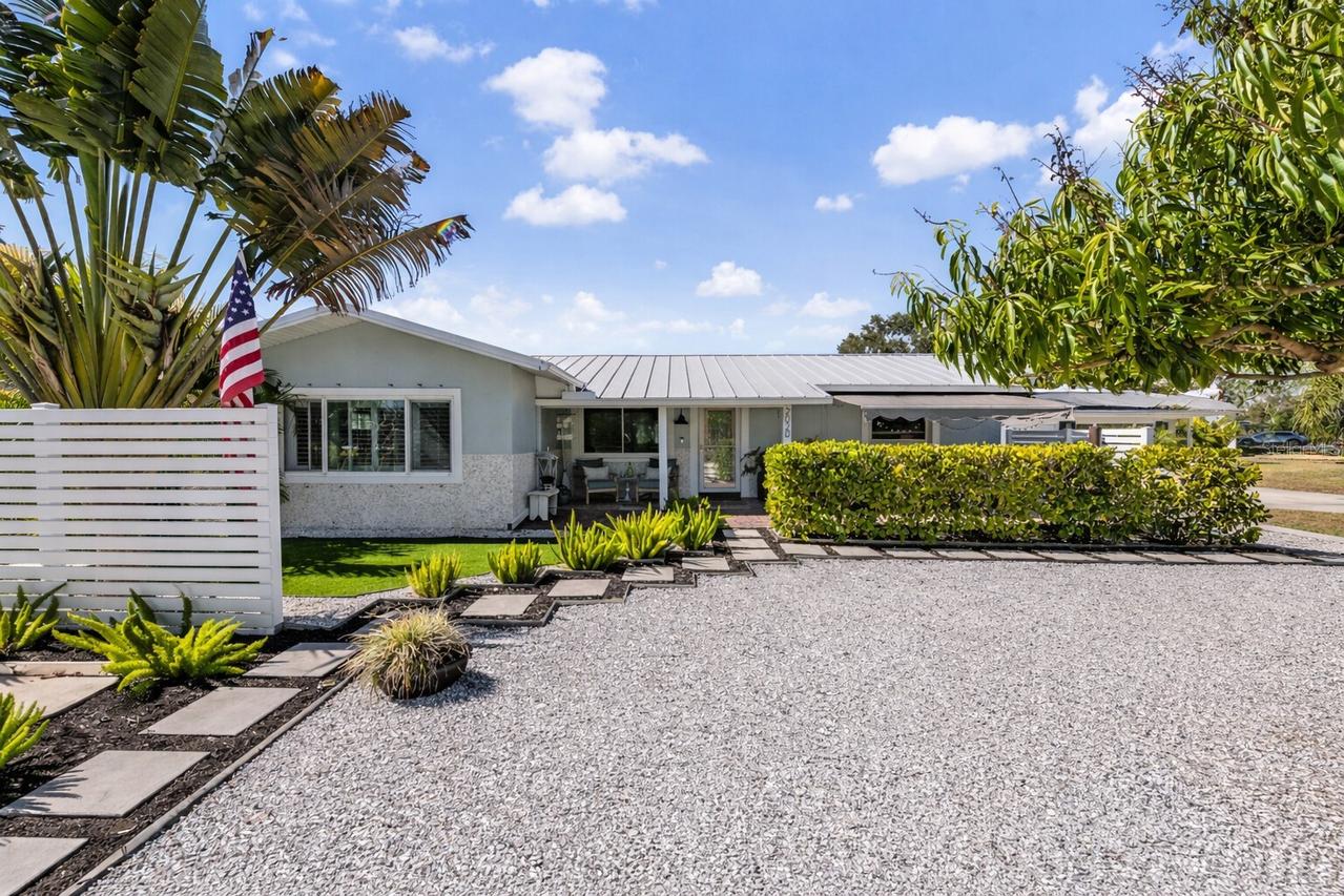 2020 Culberson Ave., Dunedin, FL 34698