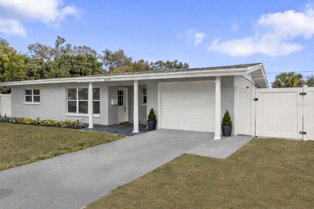 5698 38th Ave., St Petersburg, FL 33710