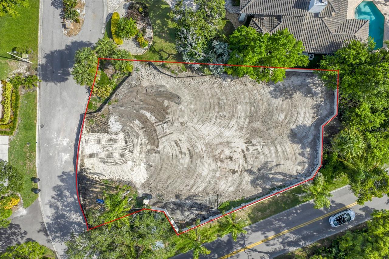 4690 Laurel Oak Ln., St Petersburg, FL 33703