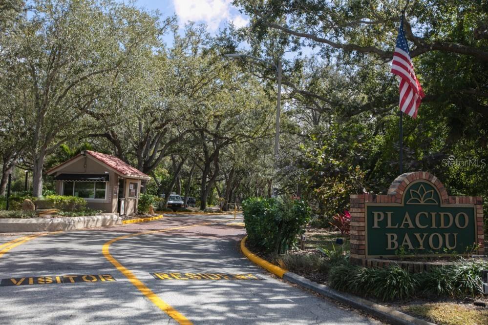 4690 Laurel Oak Ln., St Petersburg, FL 33703