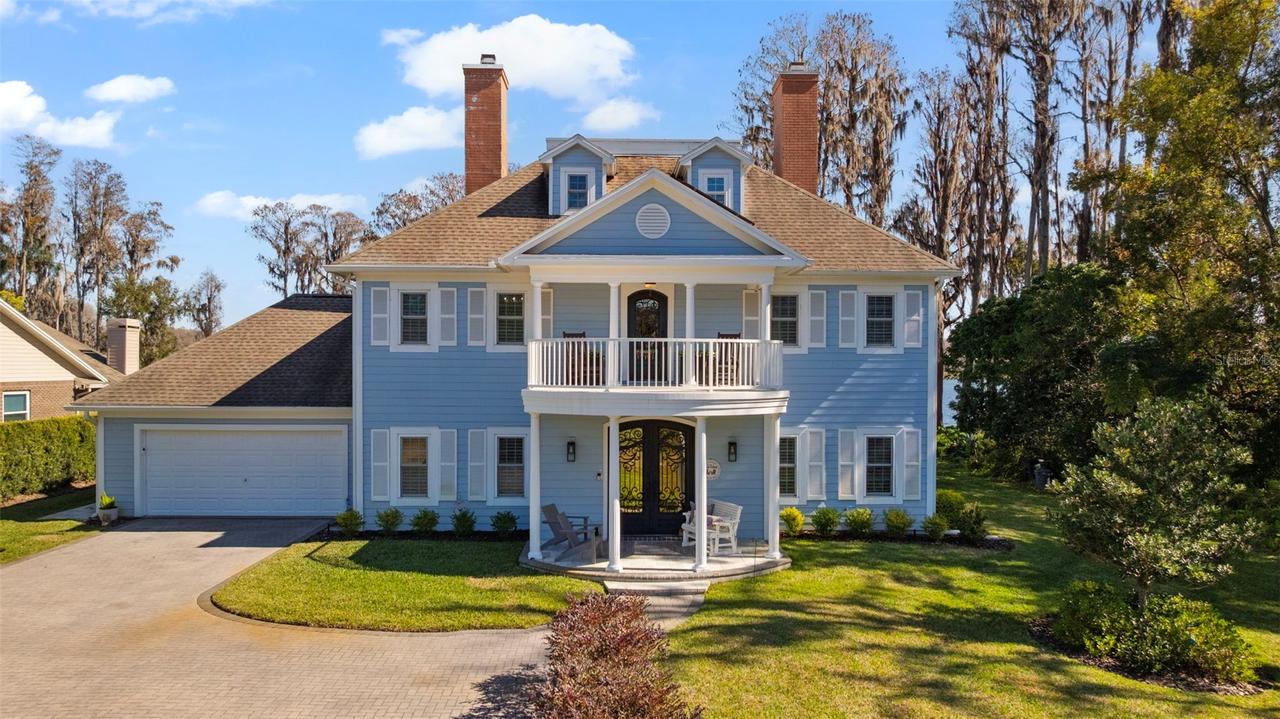 1006 Lake Cooper Dr., Lutz, FL 33548