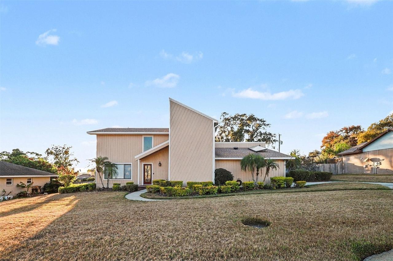 5033 Fairfax Dr., Lakeland, FL 33813