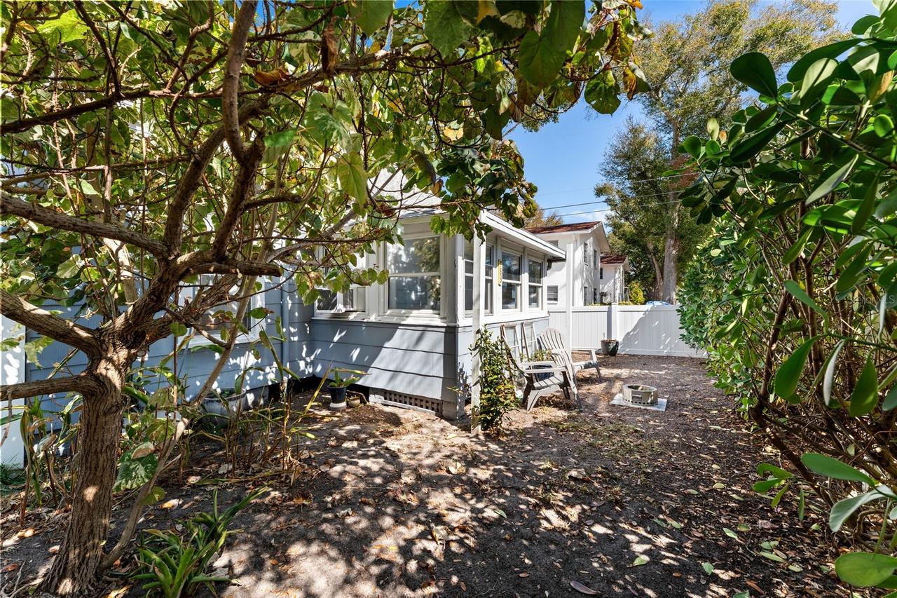 783 30th Ave., St Petersburg, FL 33704