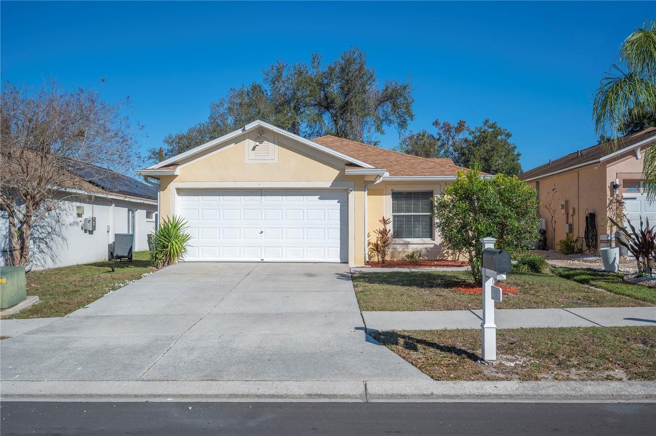 4504 Country Hills Blvd., Plant City, FL 33563