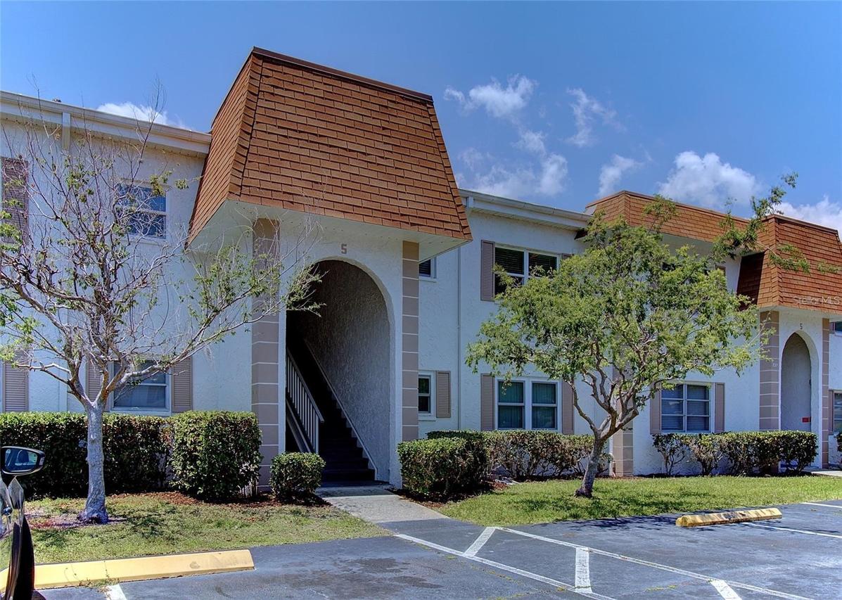 379 S Mcmullen Booth Rd. #75, Clearwater, FL 33759