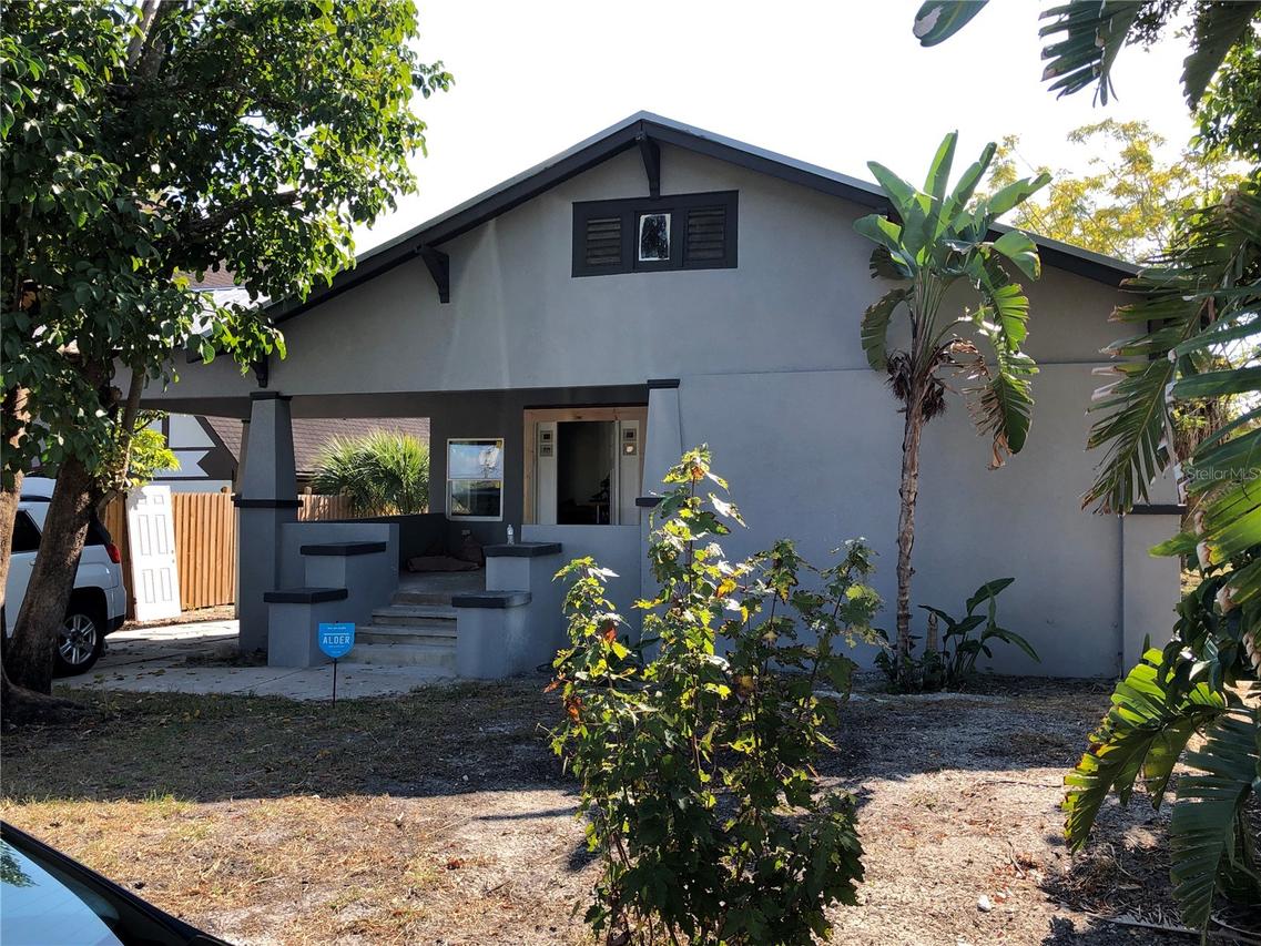 129 W Park Ave., Lake Wales, FL 33853