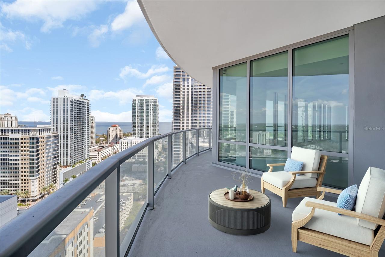 400 Central Ave. #2207, St Petersburg, FL 33701