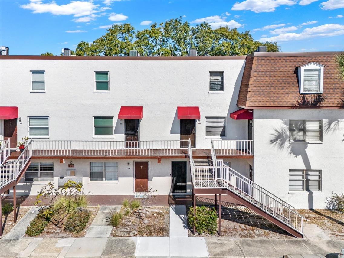 9125 Tudor Dr. #D109, Tampa, FL 33615