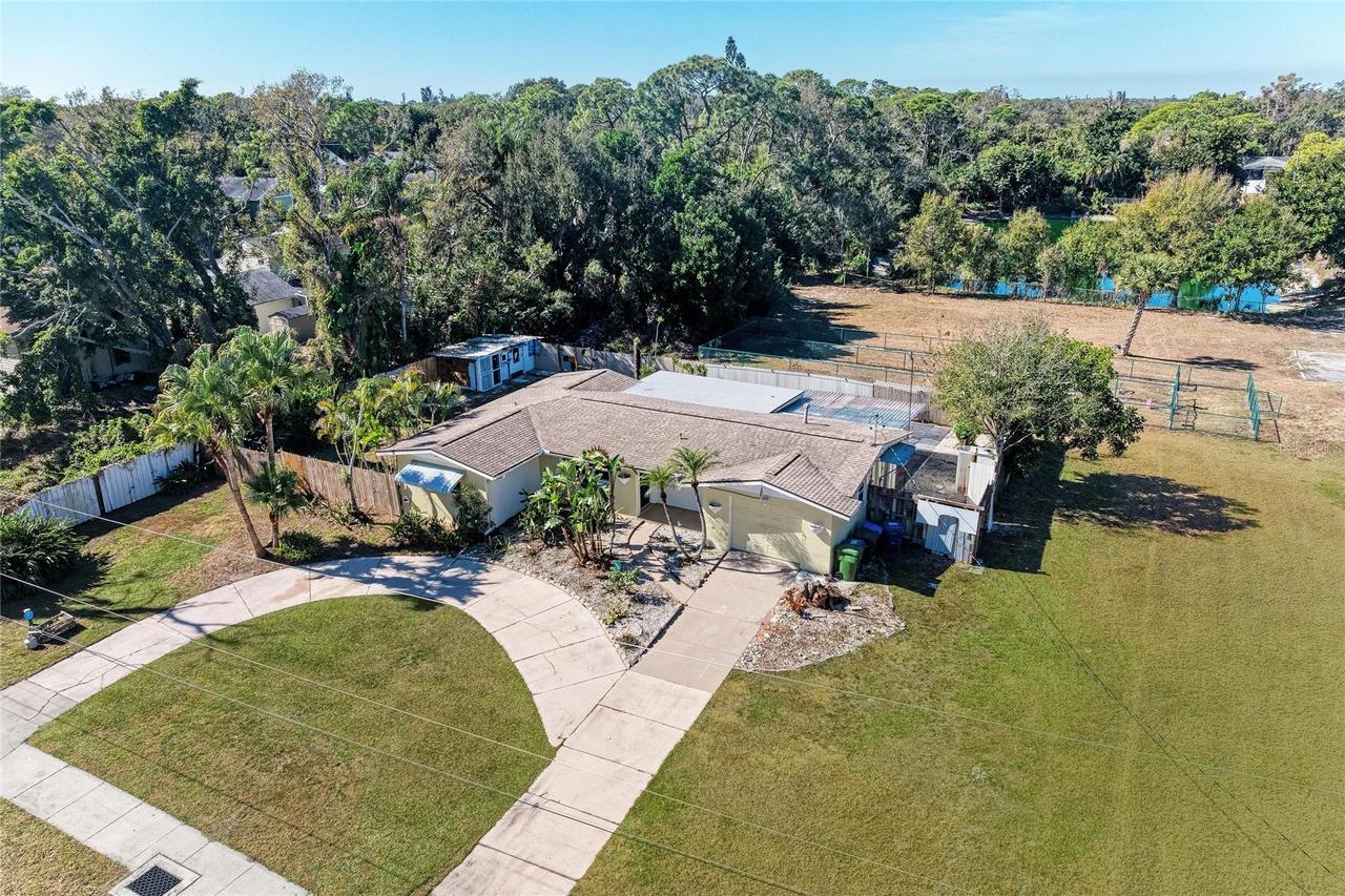 4010 S Lockwood Ridge Rd., Sarasota, FL 34231