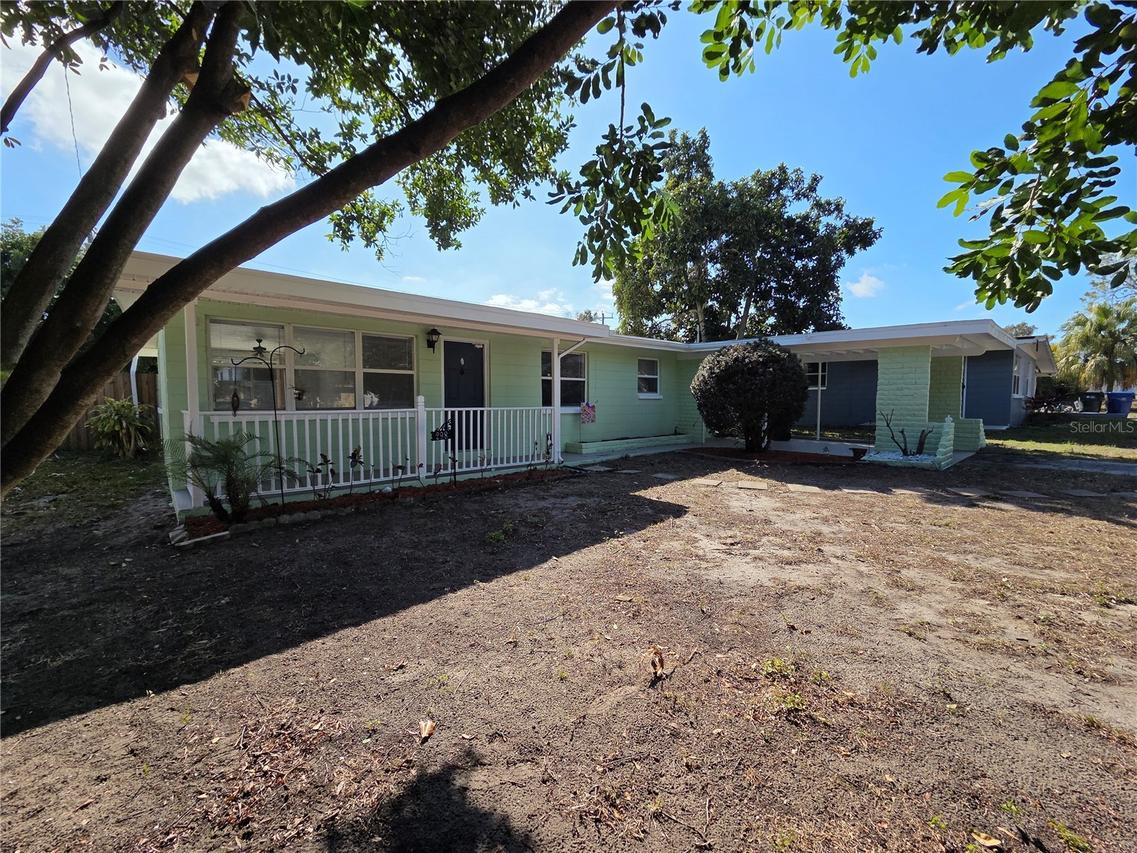 298 11th Ave., Largo, FL 33770