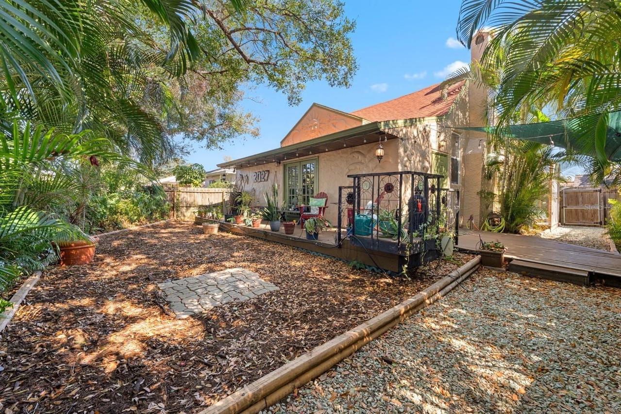 2027 16th St., St Petersburg, FL 33704