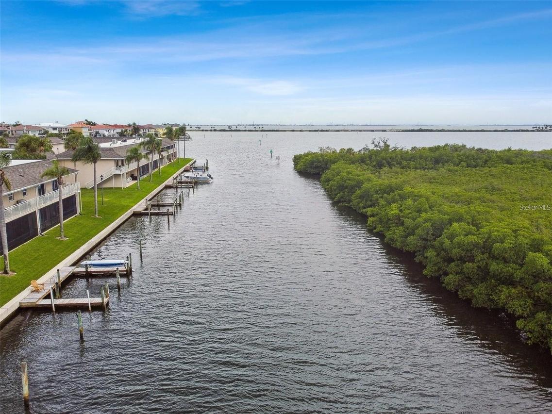 8829 Bay Pointe Dr. #205, Tampa, FL 33615