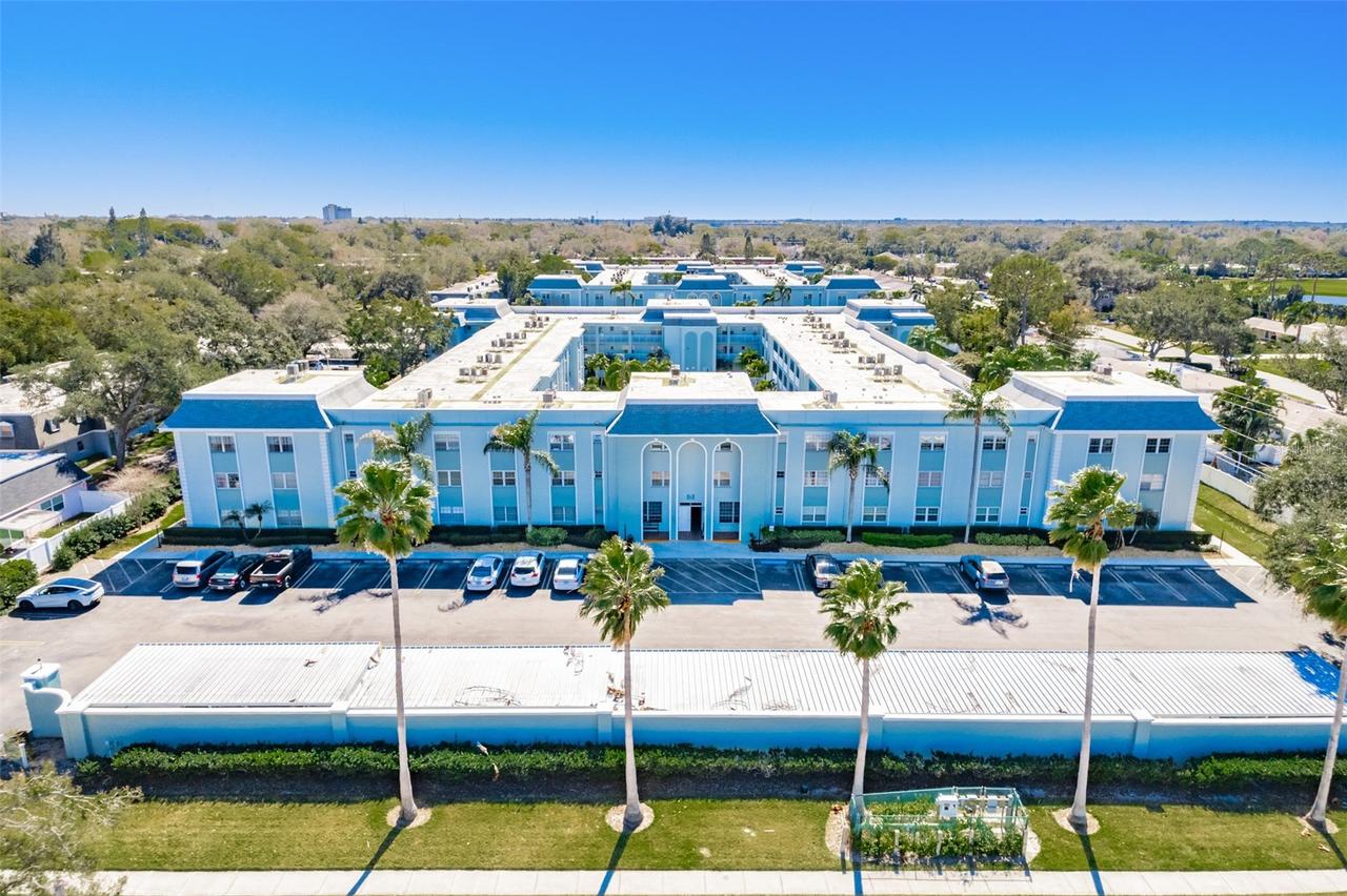 701 Poinsettia Rd. #208, Belleair, FL 33756