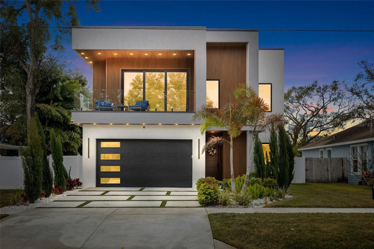 910 W West St., Tampa, FL 33602