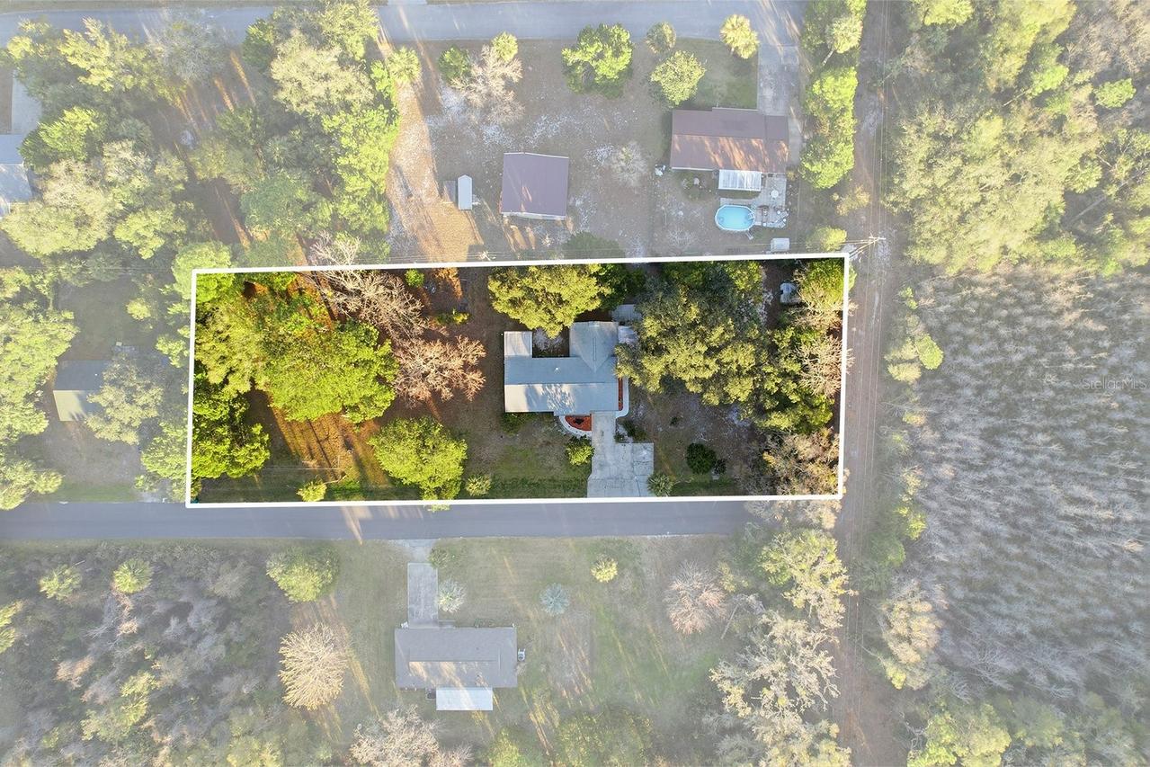 1045 N Fan Palm Point, Crystal River, FL 34429