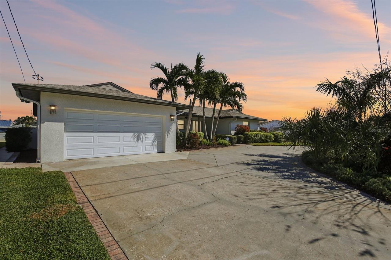 3963 14th St., St Petersburg, FL 33703