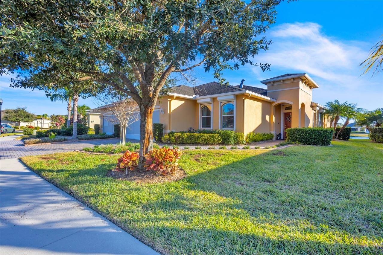 633 Chipper Dr., Sun City Center, FL 33573